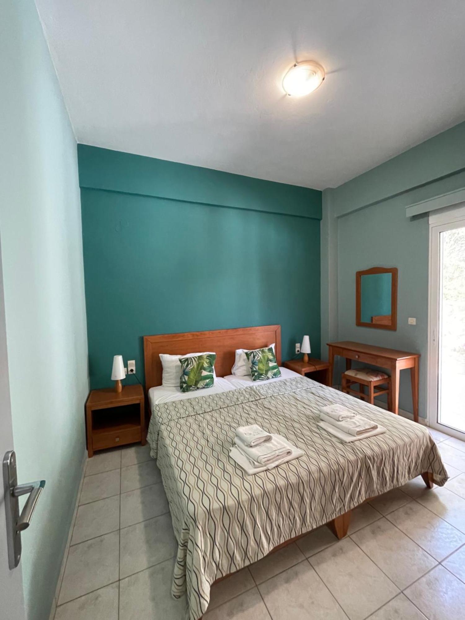 Helios Apartments بلاكاس المظهر الخارجي الصورة
