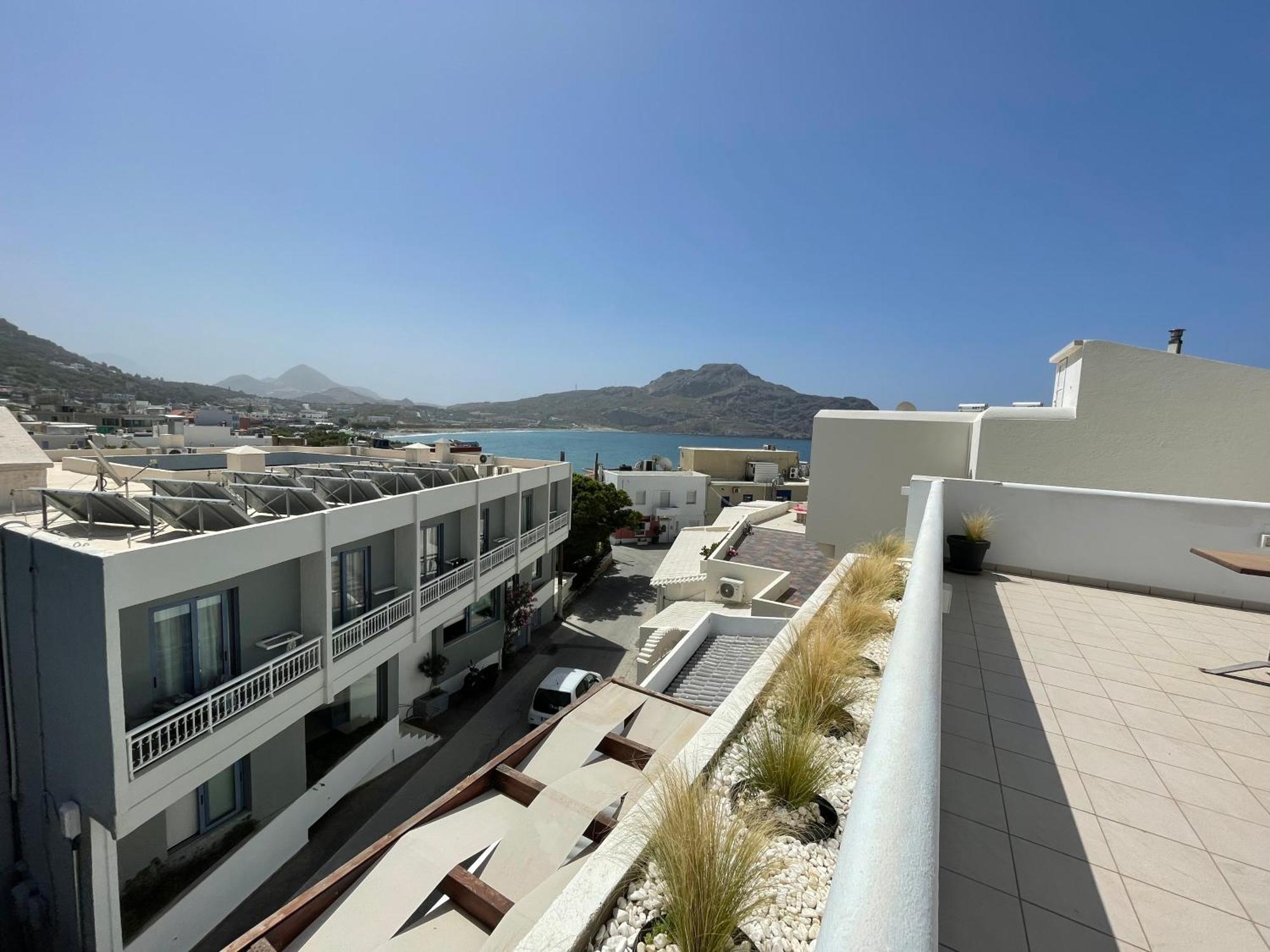 Helios Apartments بلاكاس المظهر الخارجي الصورة