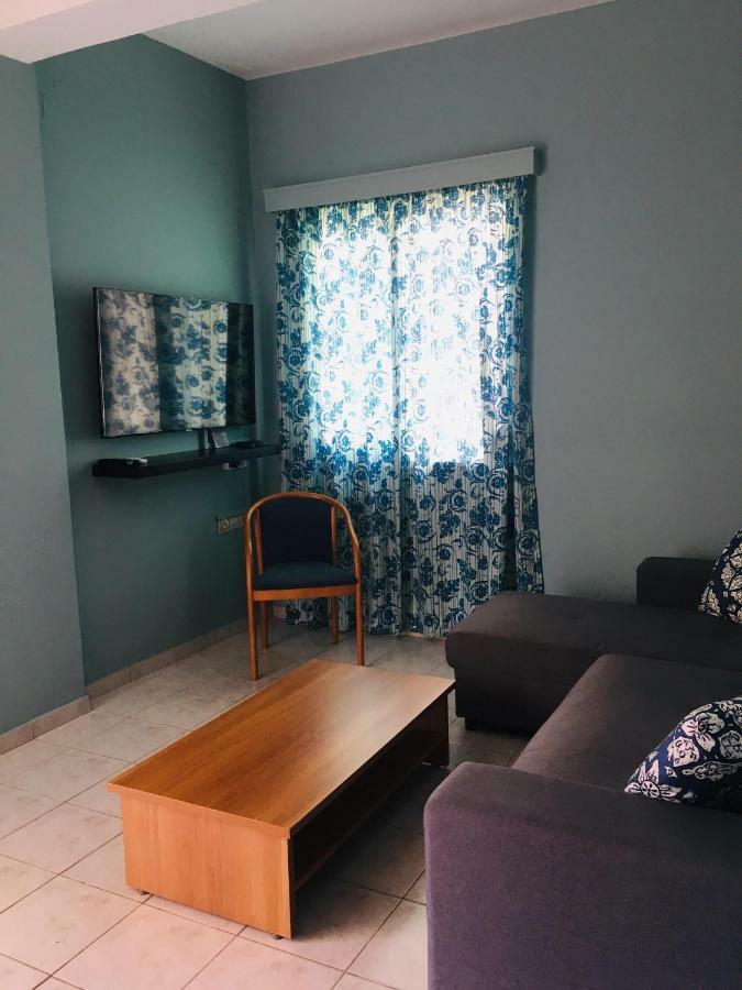 Helios Apartments بلاكاس المظهر الخارجي الصورة